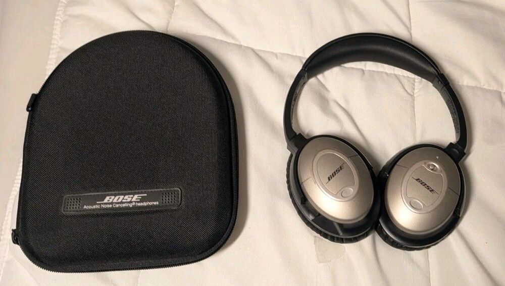 Bose QuietComfort 2 QC2 Noise Cancelling Headphones + Case